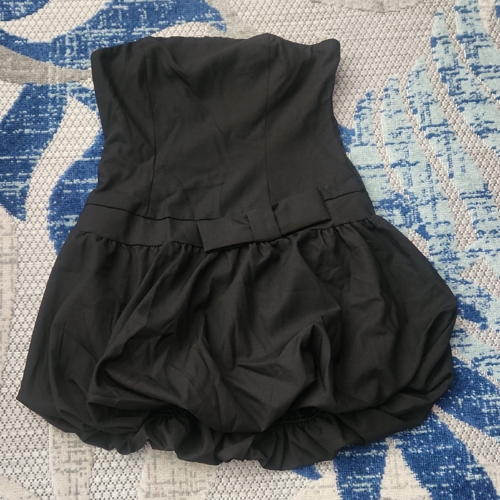 Nwt- Tilly's Juniors Medium Clothing Lot Tees/dress - Picture 7 of 7